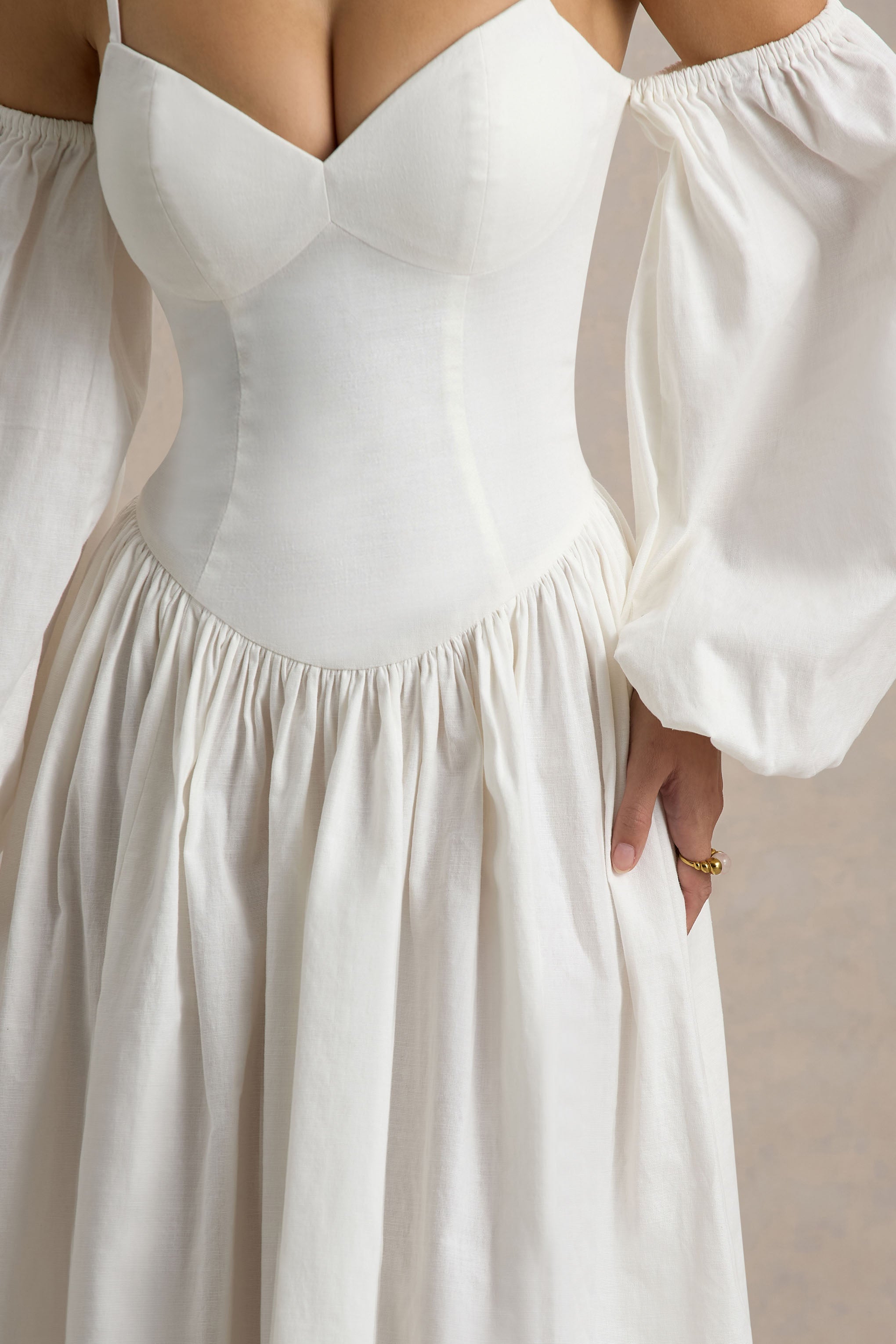 Macie | Cream Sweetheart Midi Dress With Balloon Sleeves