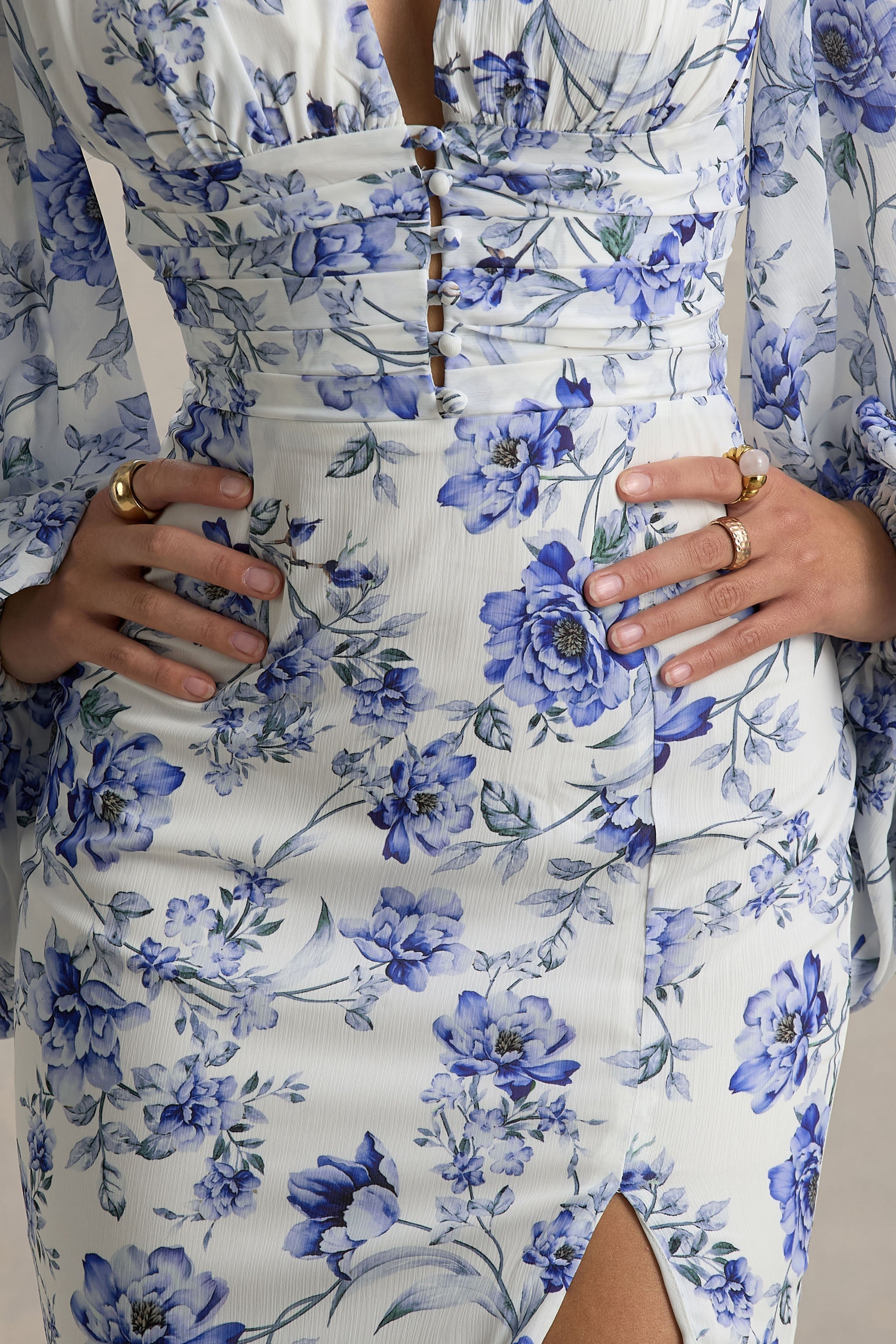 Casarile | Blue Floral Print V-Neck Balloon Sleeve Maxi Dress